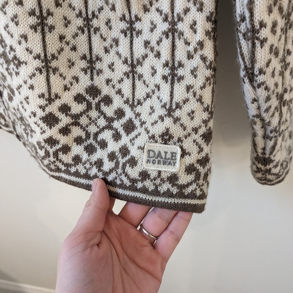 Dale of Norway Brown Wool Snowflake Full Zip Cardigan Sweater - Picture 4 of 10